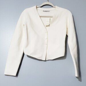 Abercrombie & Fitch Cardigan Romantic slightly Oversized XS NWT